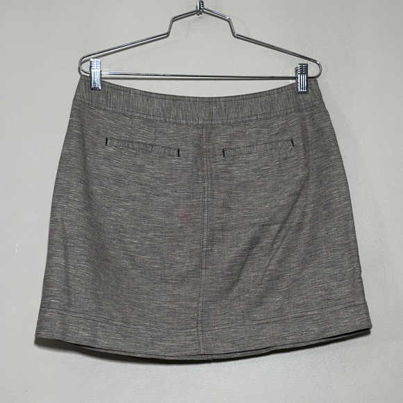 LOFT || Woman’s mini skirt size 8 Petite - Picture 2 of 5